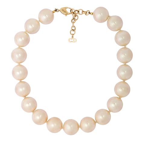 dior pearl necklace